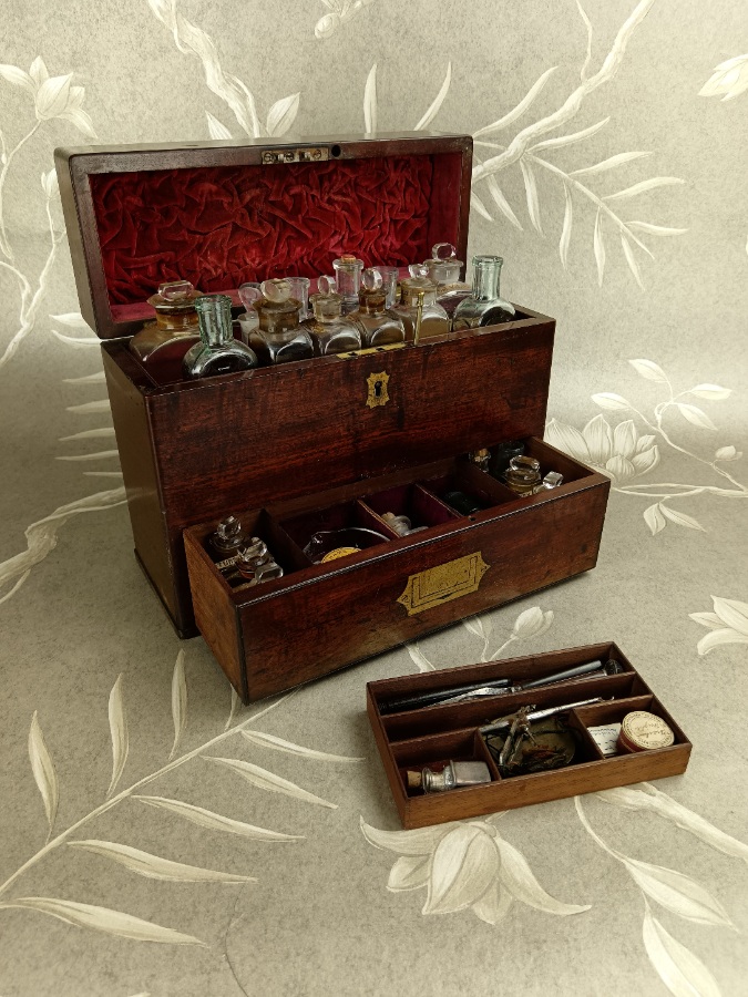 Fine Late Georgian Mahogany Campaign Travelling  Apothecary Chest (6).jpg